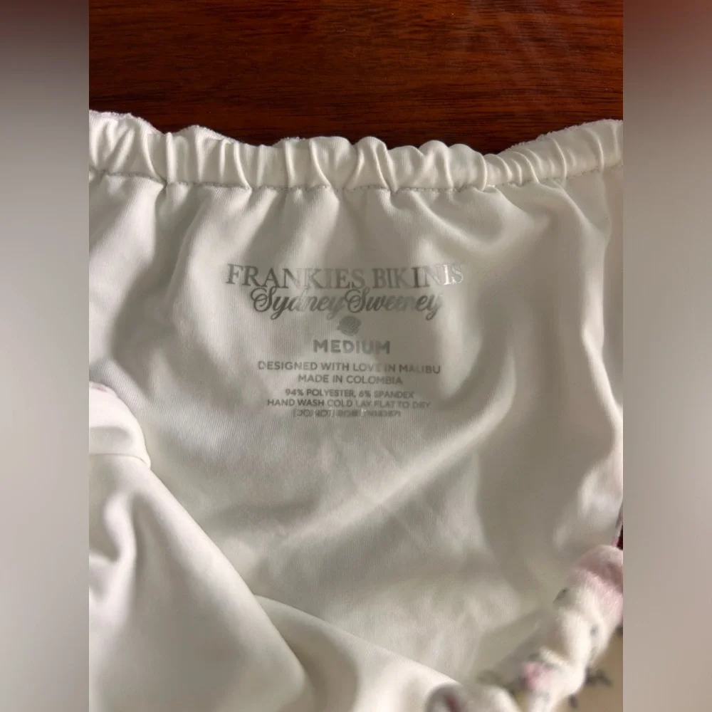 Frankies Bikinis bikini set